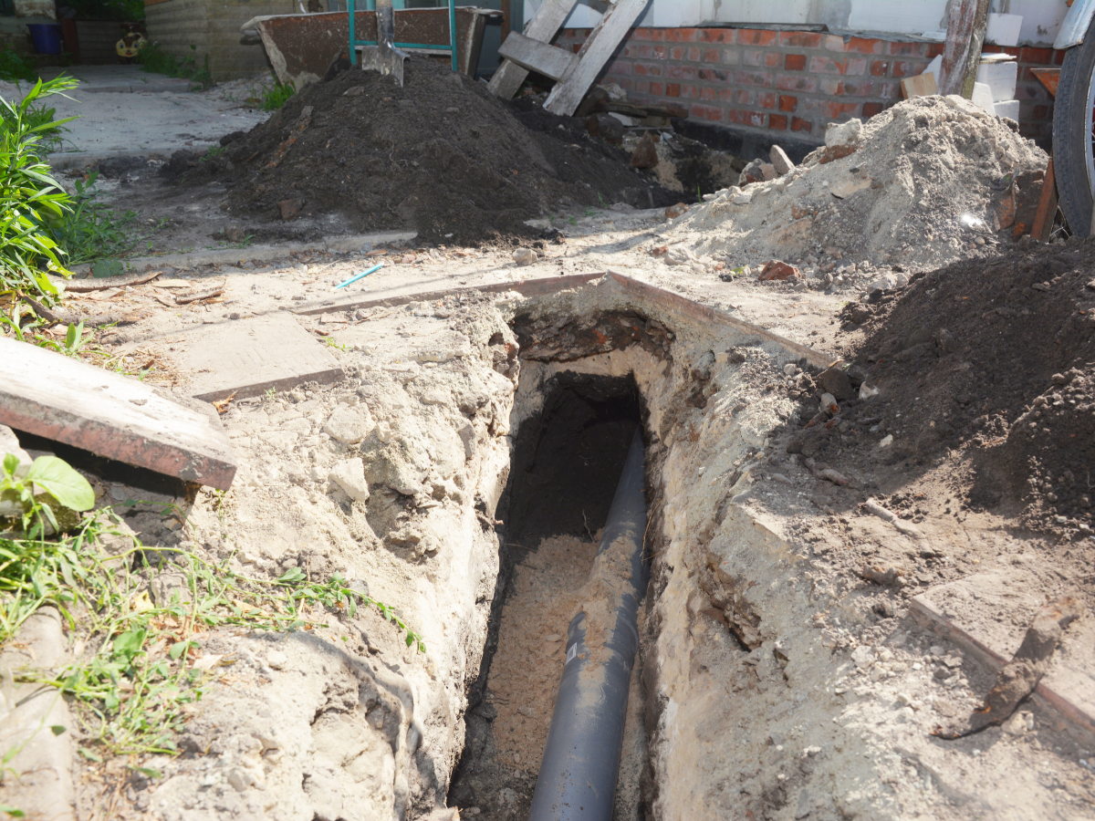 excavated repair for damaged sewer line
