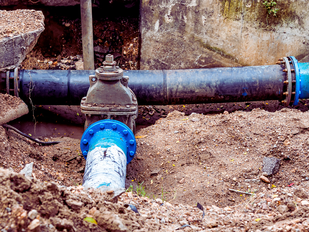 dug up ground exposes water line in Bradenton, FL